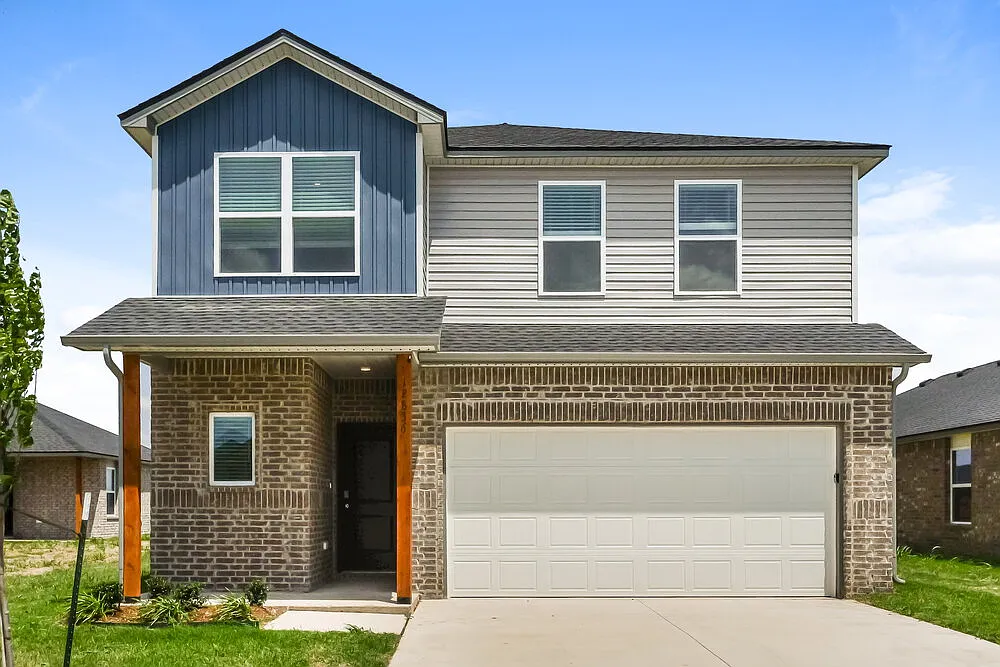 4 bed, 2.0 bath, 2065 sqft, $1,890 — Photo 1