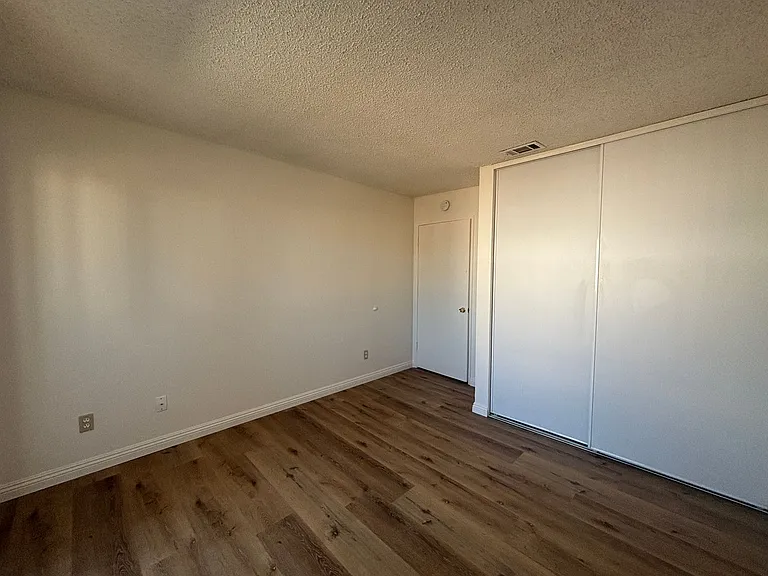 43941 18th St E — Photo 20