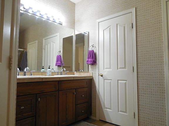 3rd image of 24713 S Golfview Dr