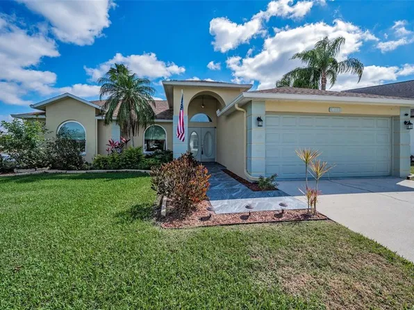 811 Christina Cir, Oldsmar, FL 34677