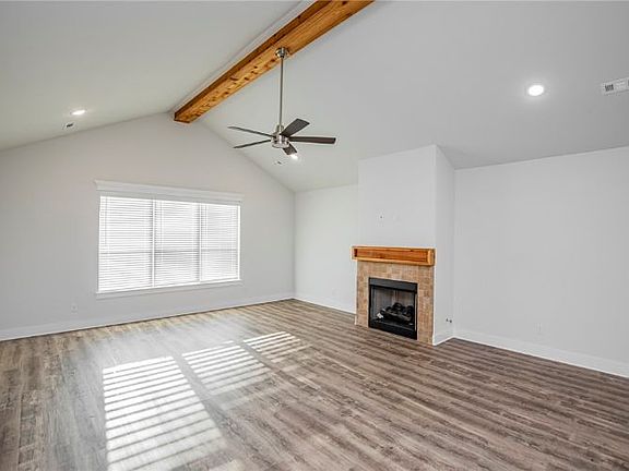 2nd image of 4404 Pawhuska St