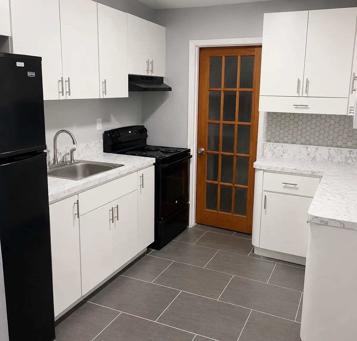 2 bed, 693 sqft, $2,300 — Photo 3