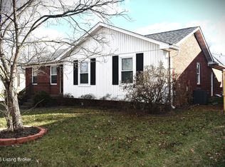 10408 Vantage Rd, Jeffersontown, KY 40299