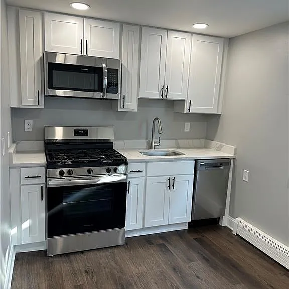 10 Lake Ave — Photo 6