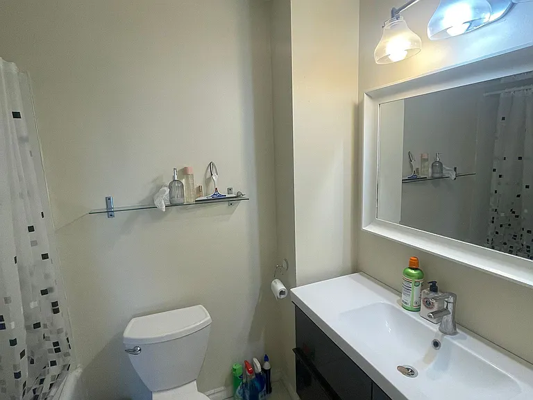 126 Conroy Cres S — Photo 10