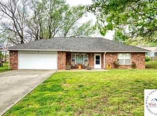509 S 9th St, Clinton, MO 64735
