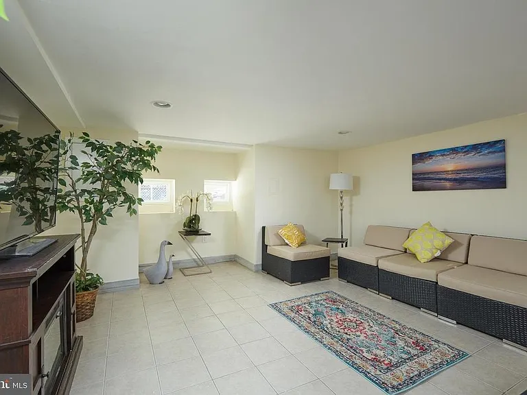 1102 Trinidad Ave NE — Photo 15