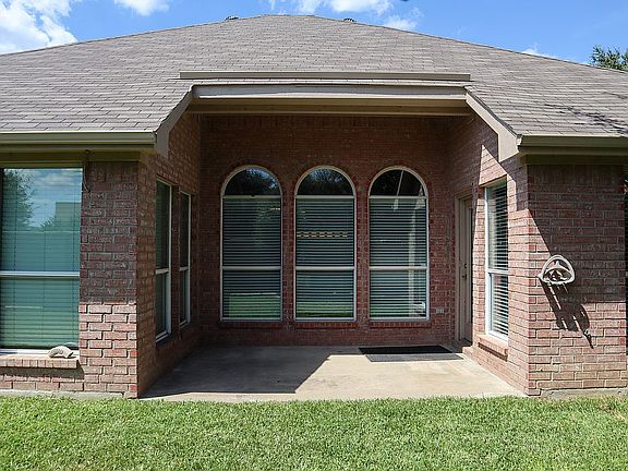 4th image of 1617 Flatwood Dr