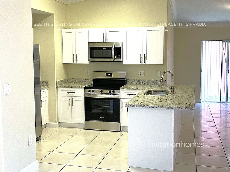 14108 SW 145th Pl — Photo 8