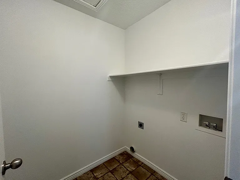 7003 W 7895 S — Photo 11