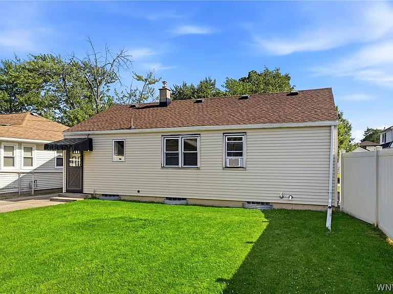66 Cleveland Dr — Photo 36