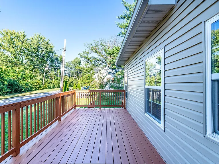 1140 Collingwood Dr — Photo 7