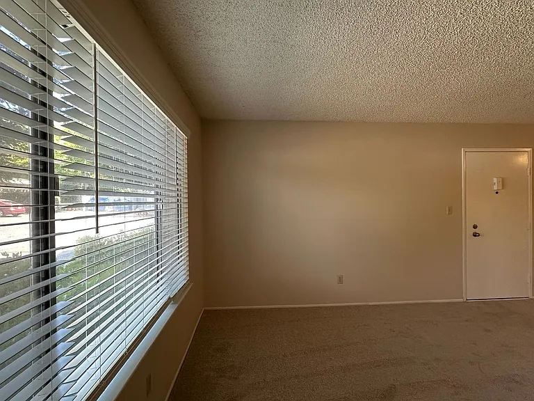 Northridge Terrace Apartments at 4900-4948 Stamas Lane, Fair Oaks California — Photo 55