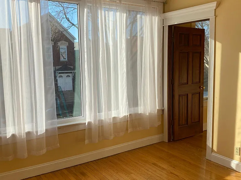 3539 S Emerald Ave #2F — Photo 8