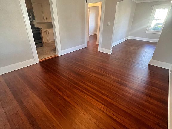 3rd image of 1387 Clay St