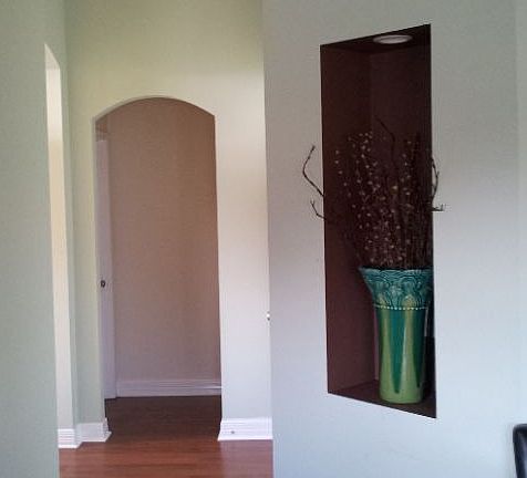 5th image of 637 Whitefield Ln