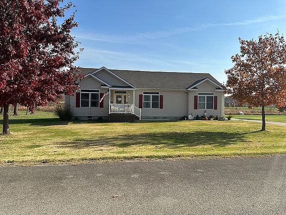 4th image of 1780 River Rd
