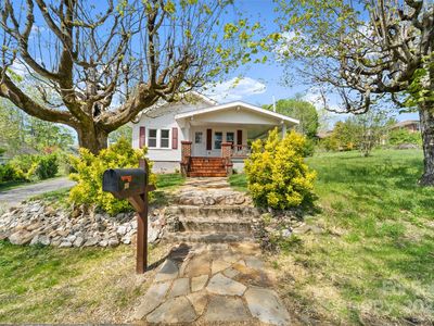 35 Amethyst St, Spruce Pine, NC, 28777