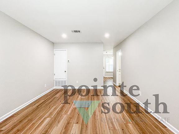 5th image of 2106 Schwab Ct #B