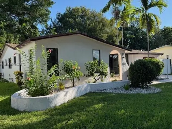 10500 NW 2nd Ct, Fort Lauderdale, FL 33324