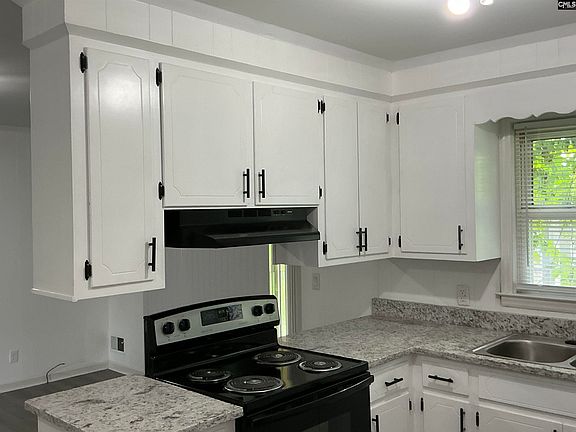 2nd image of 133 Shoreditch Dr