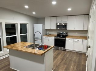 903 Lightwood Dr, Newport, NC 28570