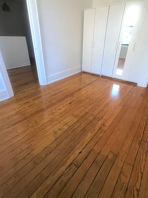 Rented by City Connections Realty | media 7