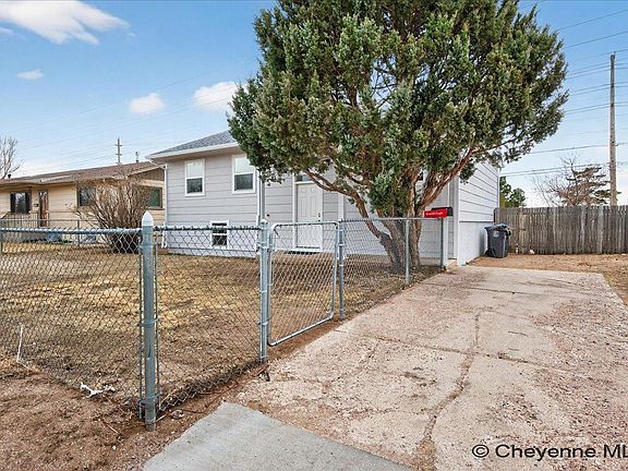 2nd image of 1275 W Jefferson Rd