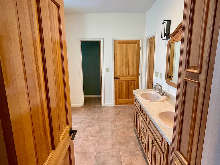 8950 W Jefferson Ave — Photo 16