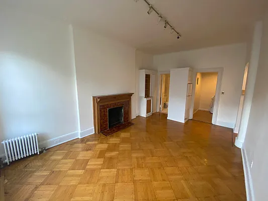 Rented by Guidance Realty Corp. | media 4