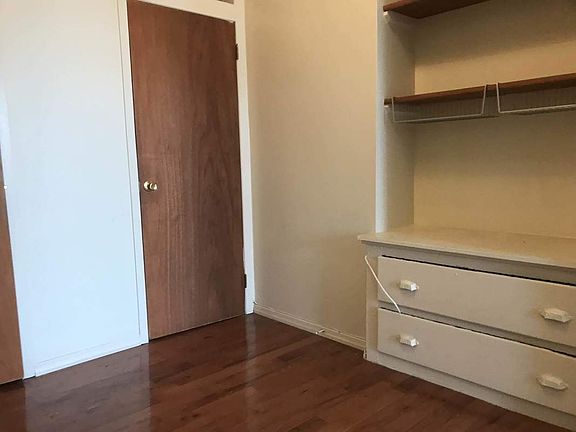 4th image of 174 Norman Ave APT 4R