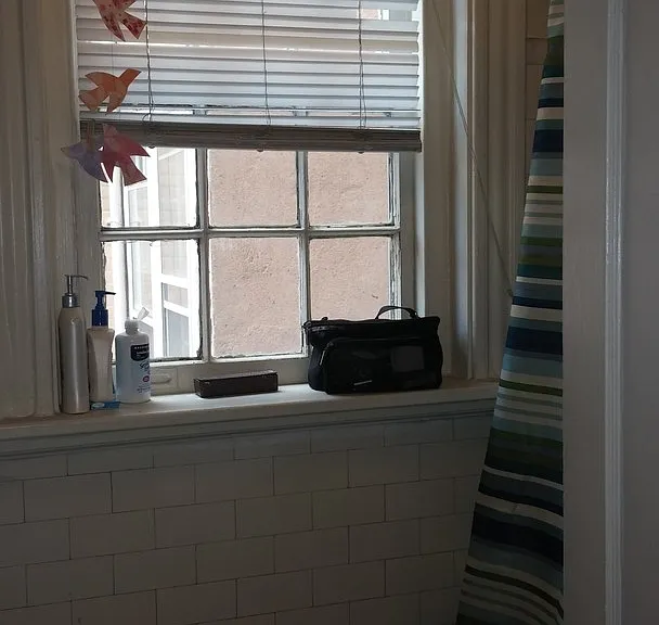 905 N. Belmont Ave.* — Photo 15