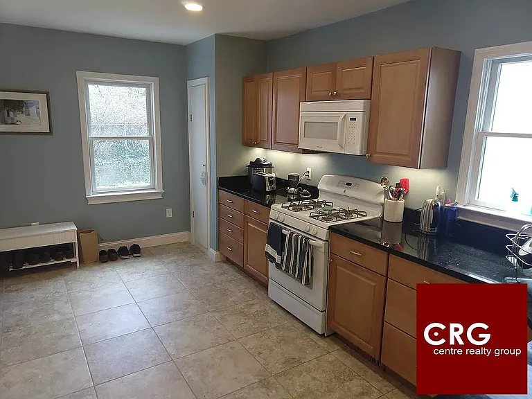 71 Simpson Ave — Photo 14