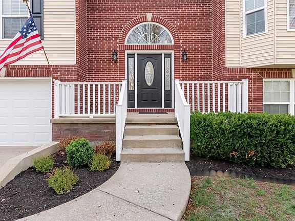 4th image of 350 Vineland Place Dr