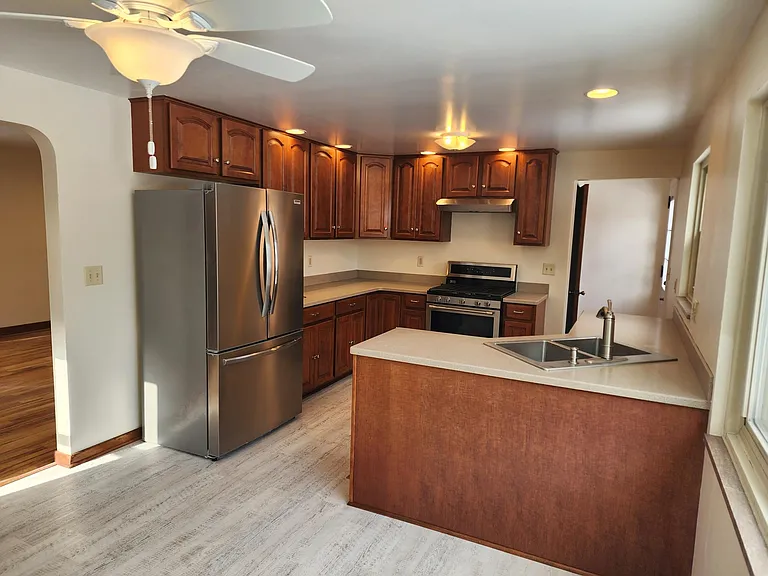 kitchen, looking from dining room area