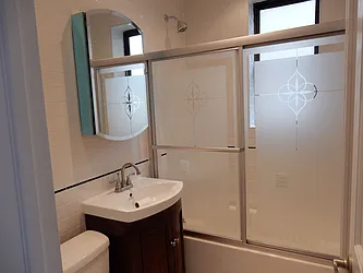 Rented by Aimee Grodanz, LREB