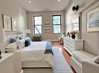 330 E 15th St #101, New York, NY 10003