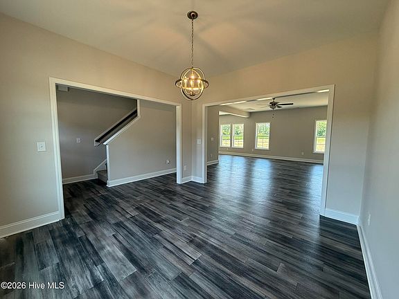 3rd image of 110 Palo Alto Park Drive