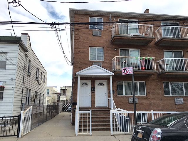 1st image of 165 Bay 37th Street