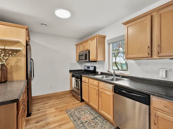 2260 N Rusk Ave, Madison, WI 53713