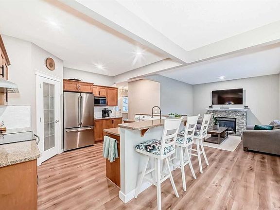 4th image of 449 Sunset Line