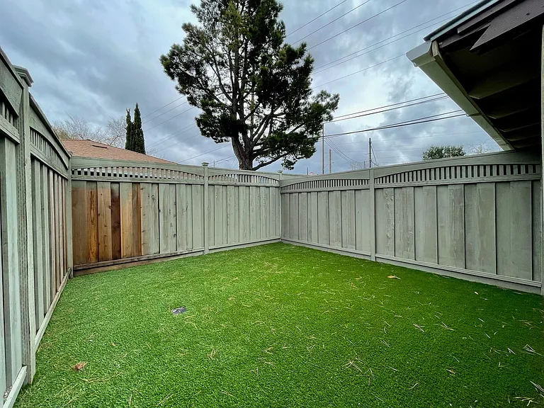 102 Colorado Ave — Photo 17