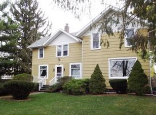 9275 Riverview Ln, Fremont, WI 54940