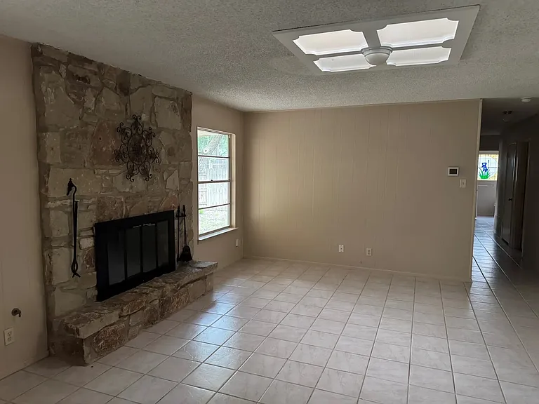 143 Forrest Trl — Photo 8