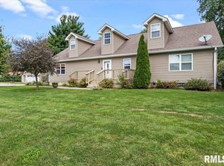 423 S State St, Chatham, IL 62629