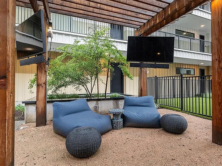 4315 S Congress Ave #214 — Photo 23