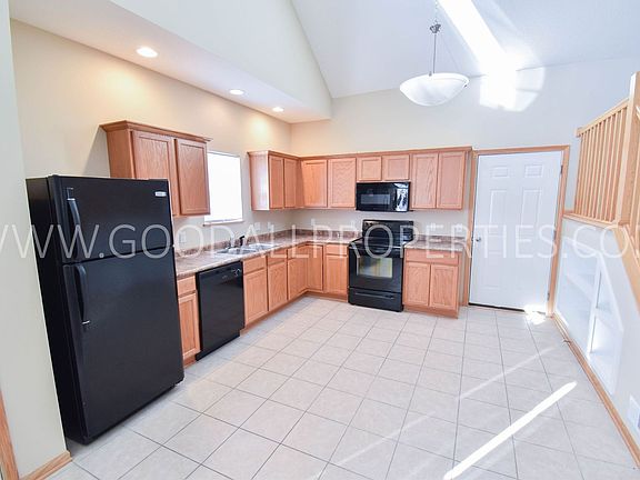 2nd image of 4301 152nd Pl