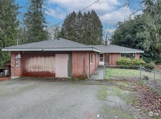 22212 105th Ave SE, Kent, WA