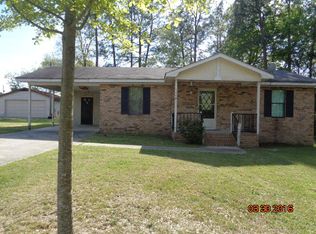 180 Murphy St, Gloverville, SC 29828