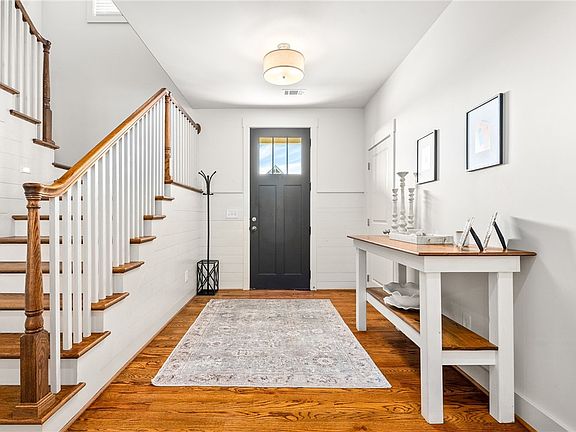 3rd image of 2032 Covey Dr
